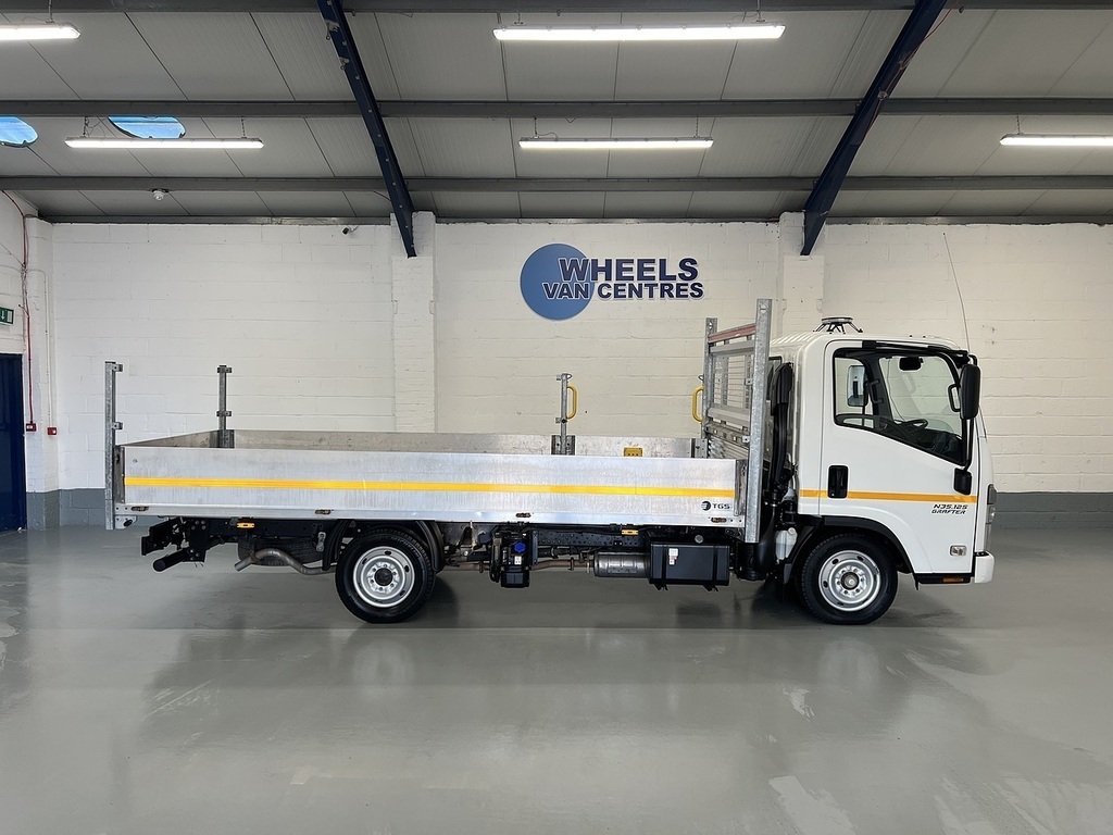 Isuzu Grafter 1.9D N35 Green Chassis Cab Manu LT23EFJ White #2