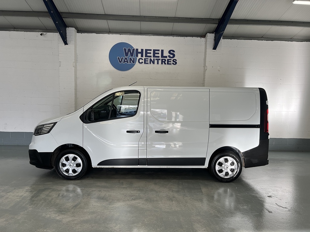 Renault Trafic 2.0 Dci Blue Sl28 Business Panel Van Ma HN23VJE White #2