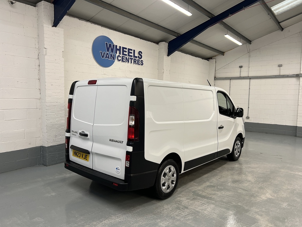 Renault Trafic 2.0 Dci Blue Sl28 Business Panel Van Ma HN23VJE White #5