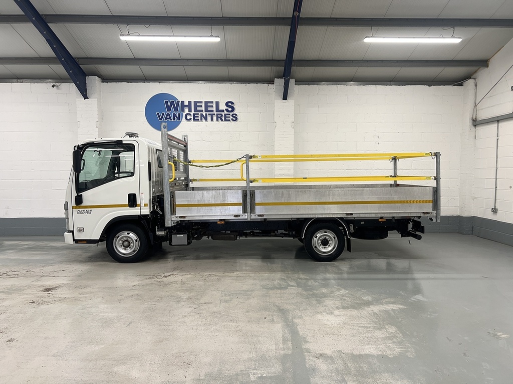 Isuzu D N35 1.9 Dropside LO23GXH White