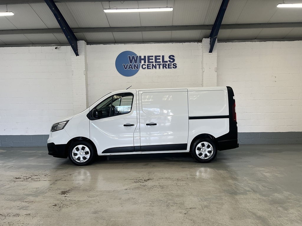 Renault Trafic 2.0 Dci Blue Sl28 Business Panel Van Ma HN23JXH White #2