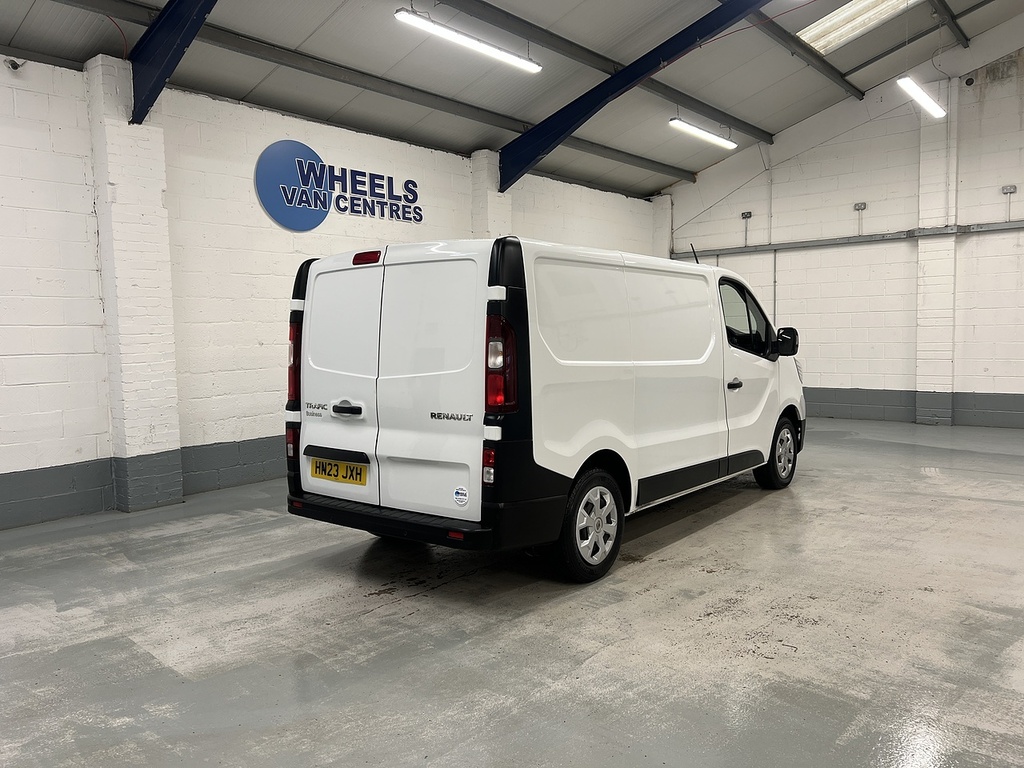 Renault Trafic 2.0 Dci Blue Sl28 Business Panel Van Ma HN23JXH White #5
