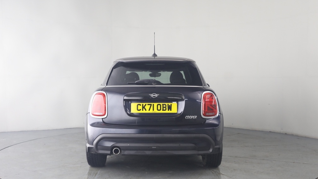 Mini Hatch 1.5 Cooper Exclusive Hatchback Steptron CK71OBW Black #5