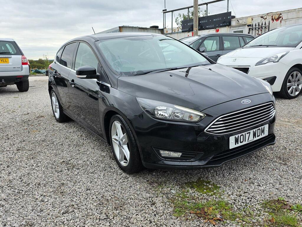 Ford Focus Hatchback 1.5 Tdci Zetec Edition 201717 WO17WDM Black #2