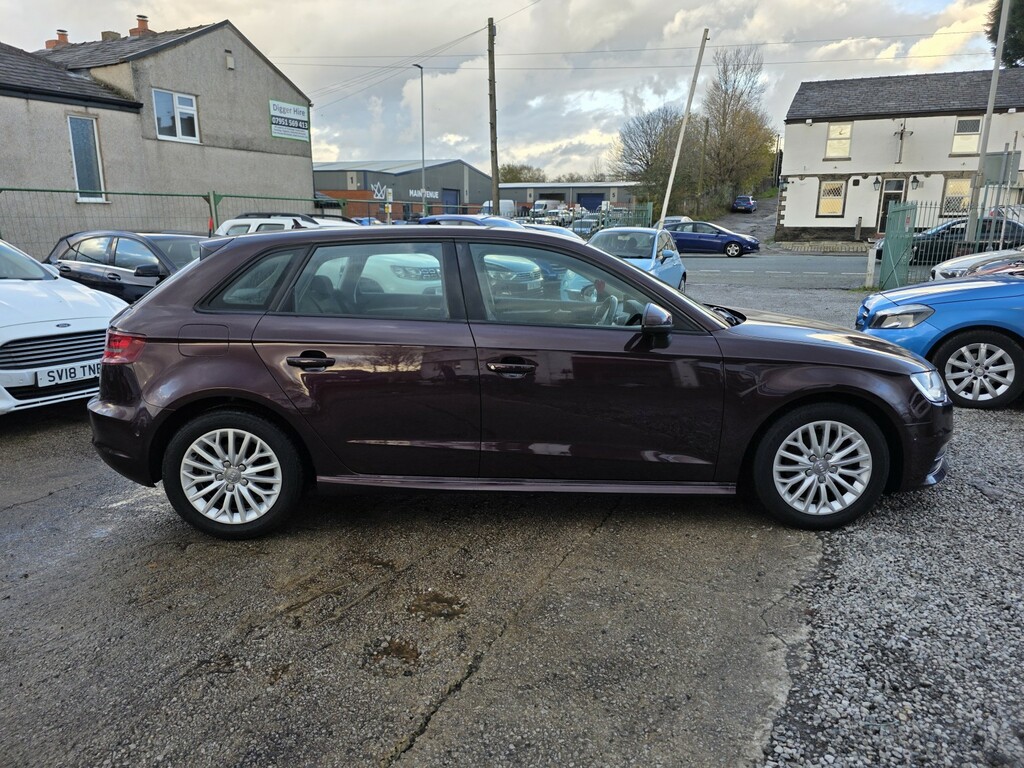 Audi A3 Hatchback 1.6 Tdi Ultra Se Technik 201565 RJ65HJE Red #4