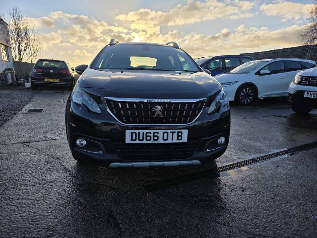 Peugeot 2008 Suv 1.2 Puretech Allure 201666 Black