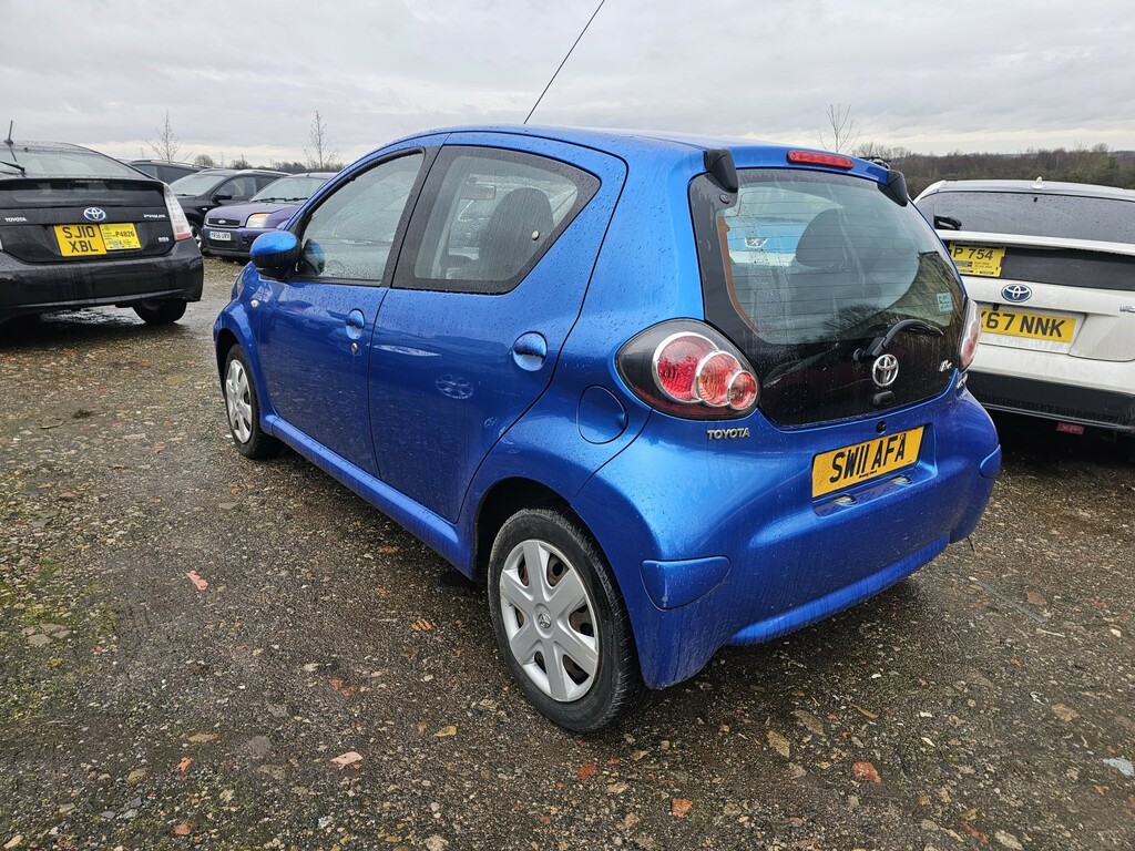 Toyota Aygo Hatchback 1.0 Vvt-i Blue 201111 Blue #5