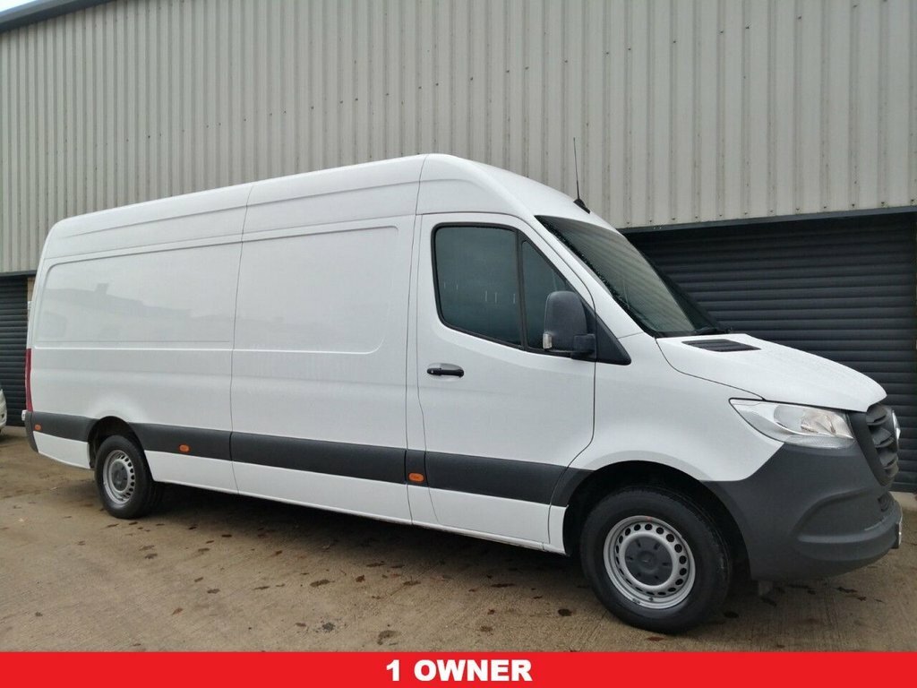 Mercedes-Benz Sprinter 2L Progressive White