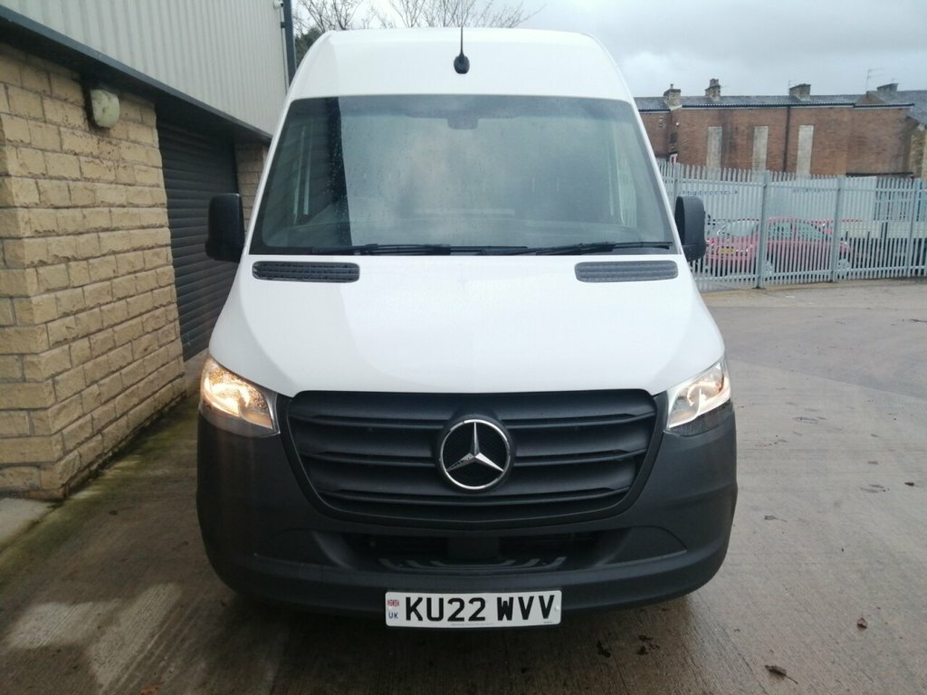 Mercedes-Benz Sprinter 2L Progressive KU22WVV White #5