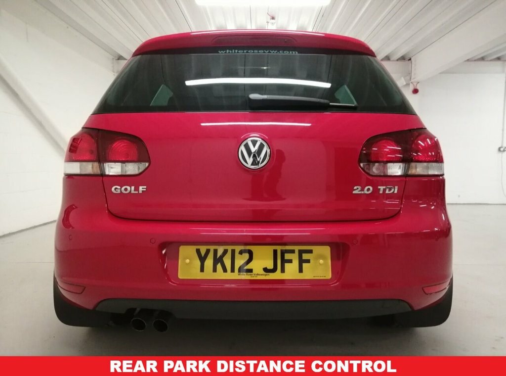 Volkswagen Golf 2L Gt Red #5