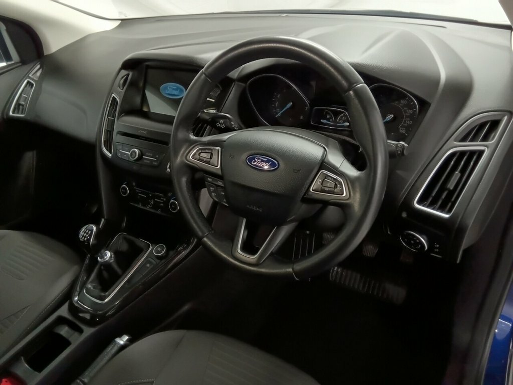 Ford Focus 1L Titanium RE18PDZ Blue #5