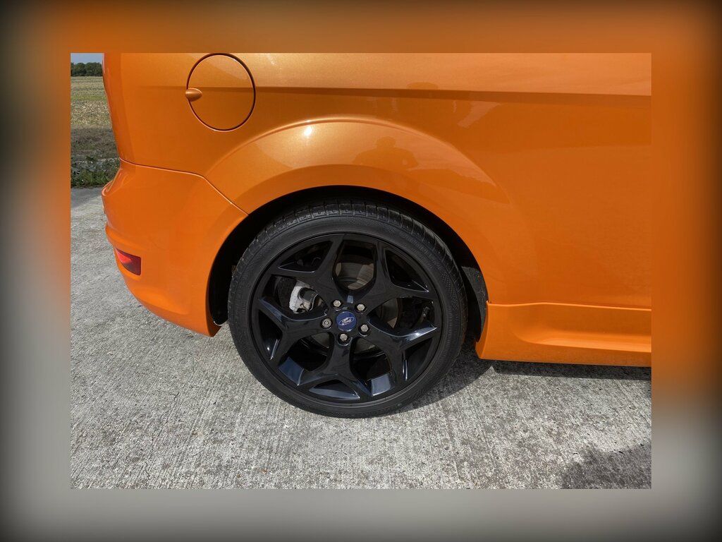 Ford Focus 2.5 St-3 Hatchback 224 Gkm, 22 Orange #6