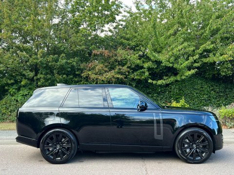 Land Rover Range Rover 2023 23 3.0 LR23CBV Black #2