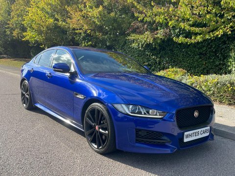 Jaguar XE 2018 18 2.0I Blue