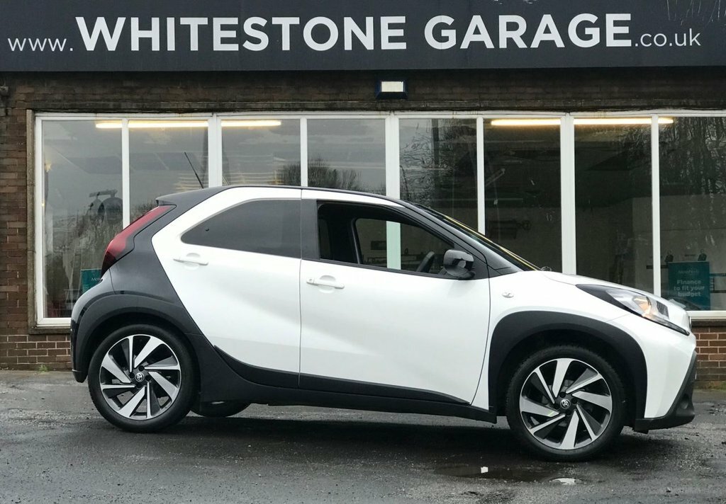 Toyota Aygo X 1L Edge SY24UPE White #5