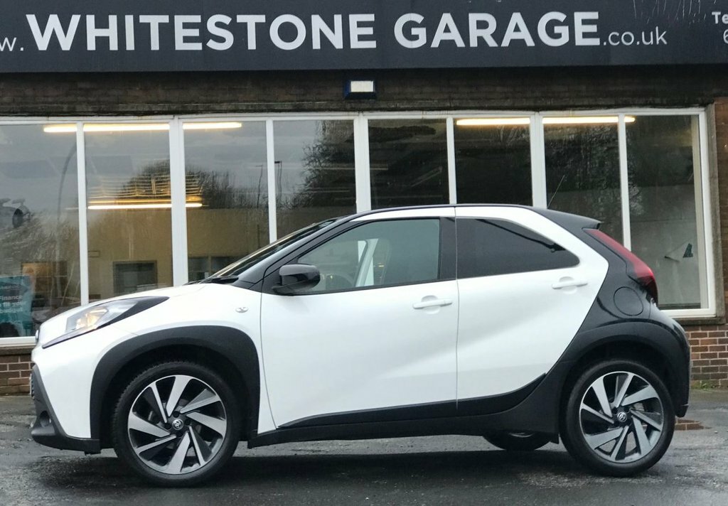 Toyota Aygo X 1L Edge SY24UPE White #6