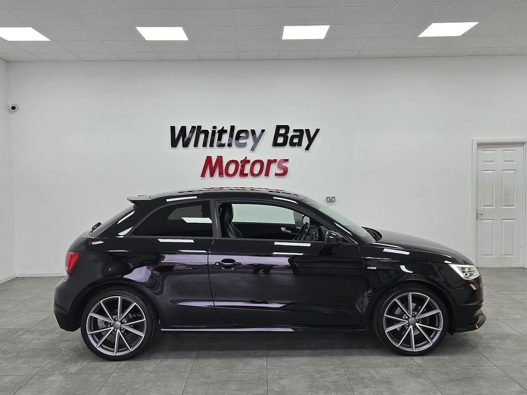 Audi A1 Tfsi Cod Black Edition WN67NLY Black #2
