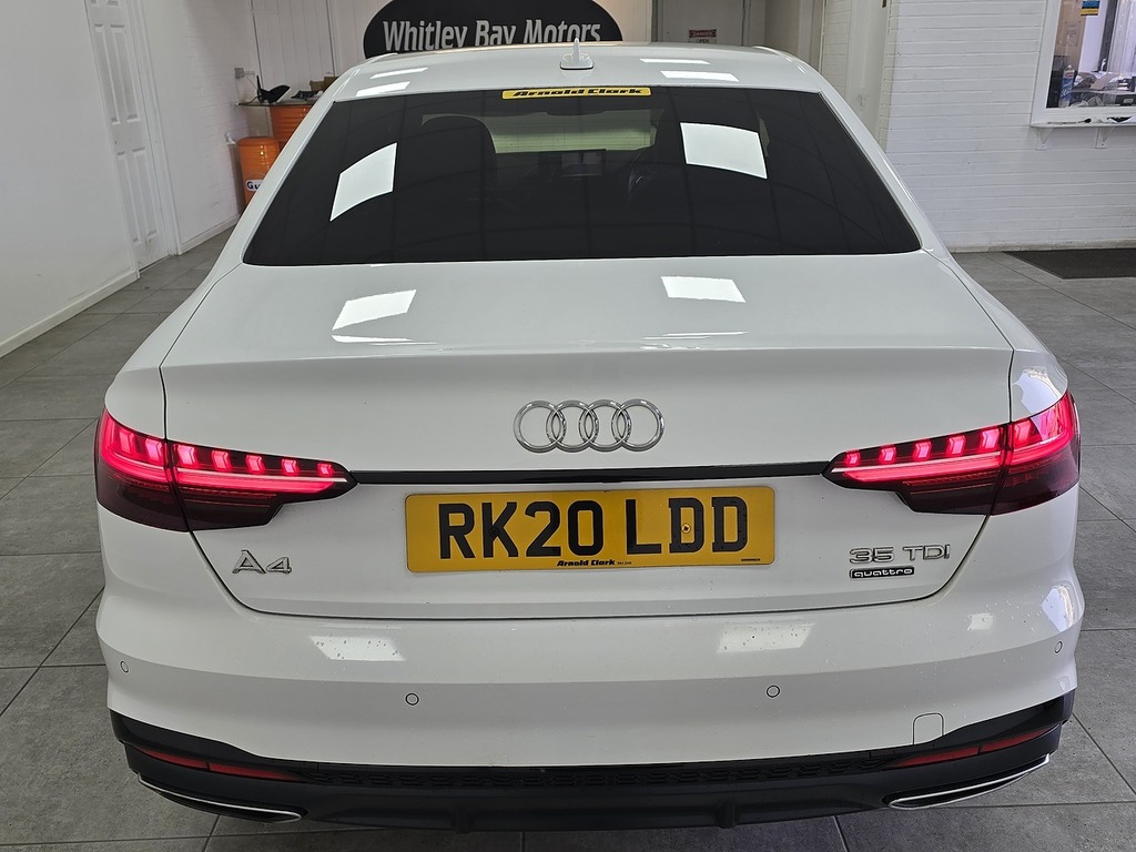 Audi A4 Tdi Black Edition RK20LDD White #4