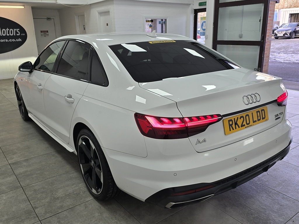 Audi A4 Tdi Black Edition RK20LDD White #5