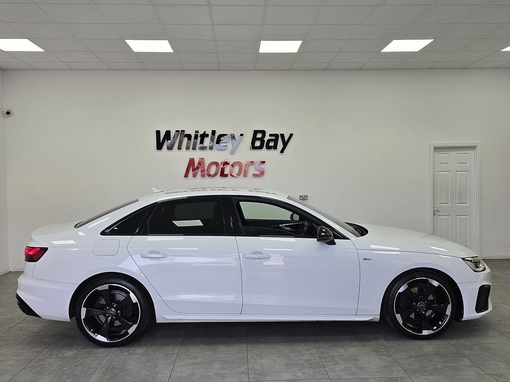 Audi A4 Tdi Black Edition RK20LDD White #2