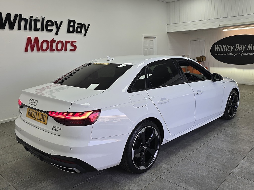 Audi A4 Tdi Black Edition RK20LDD White #3