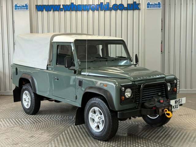 Land Rover Defender 110 2008 2.4 Tdci 110 Mwb Scab Pickup 4Wd Green