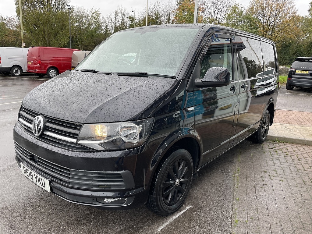 Volkswagen Transporter 2.0 Tdi T28 Bluemotion Tech Highline Panel Van RE18YKU Black #5