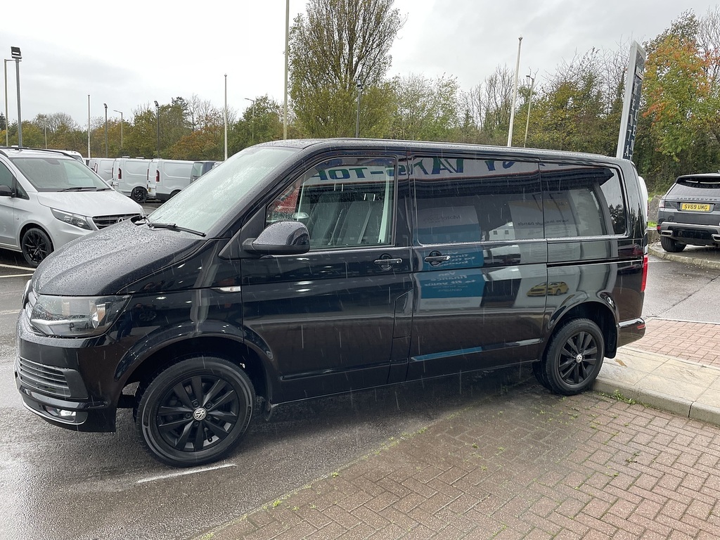 Volkswagen Transporter 2.0 Tdi T28 Bluemotion Tech Highline Panel Van RE18YKU Black #6