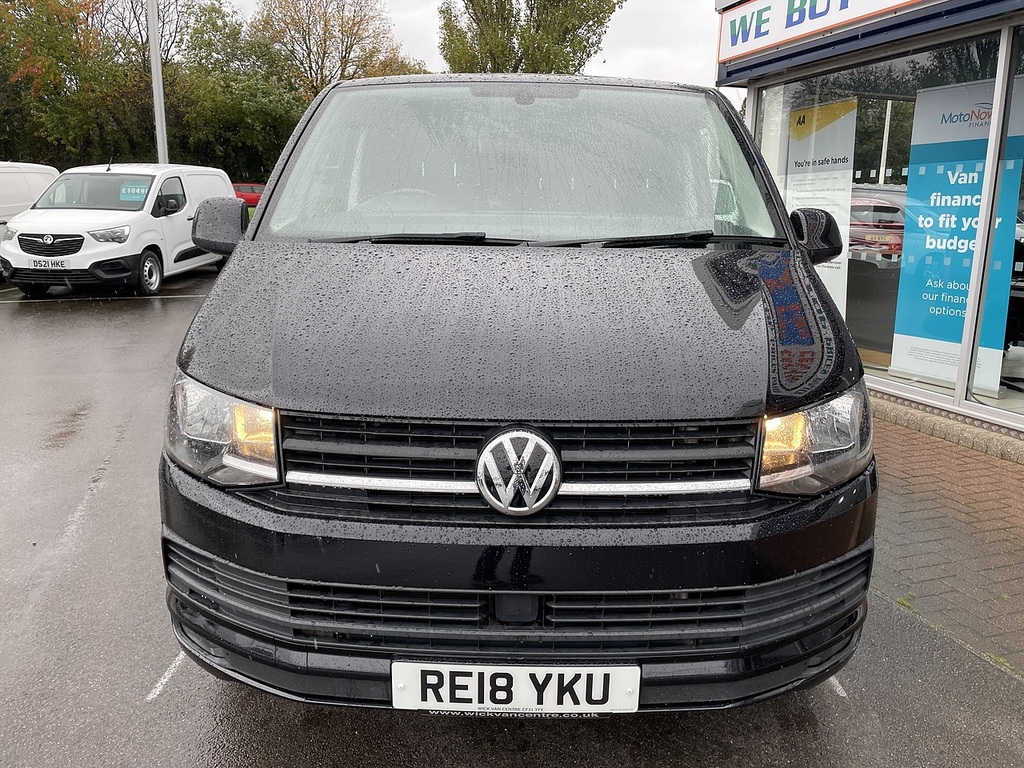 Volkswagen Transporter 2.0 Tdi T28 Bluemotion Tech Highline Panel Van RE18YKU Black #4