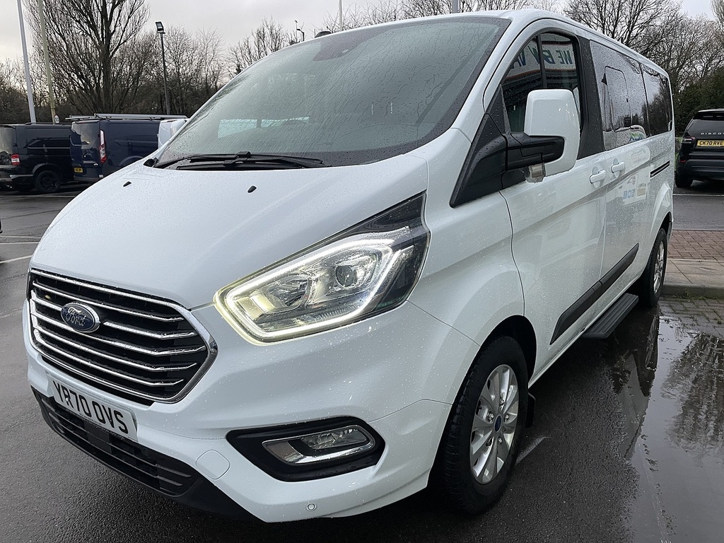 Ford Tourneo Custom 2.0 320 Ecoblue Zetec Minibus Double Cab Diese White #5