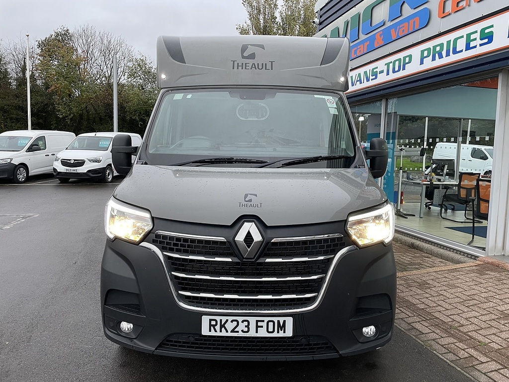 Renault Master Theault 3.5T Horsebox RK23FOM Grey #3