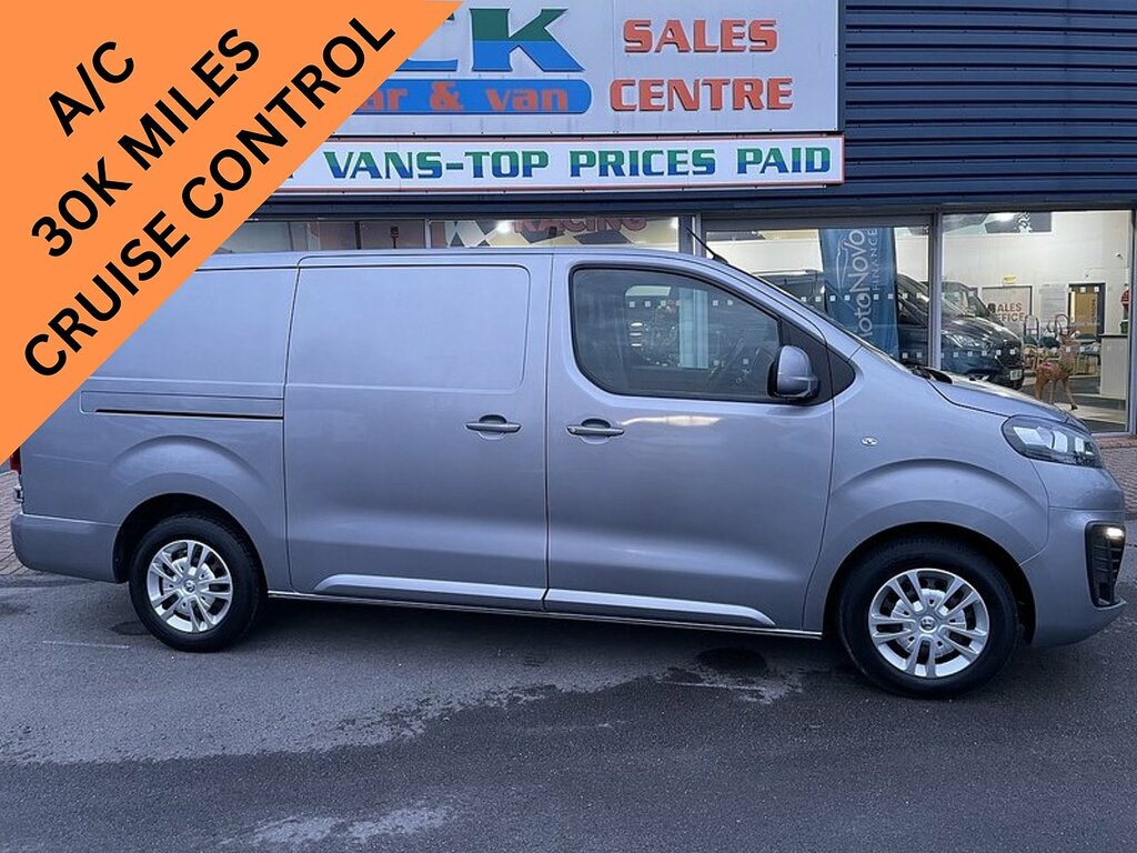Vauxhall Vivaro 2.0 Turbo D 3100 Sportive Panel Van Man Grey