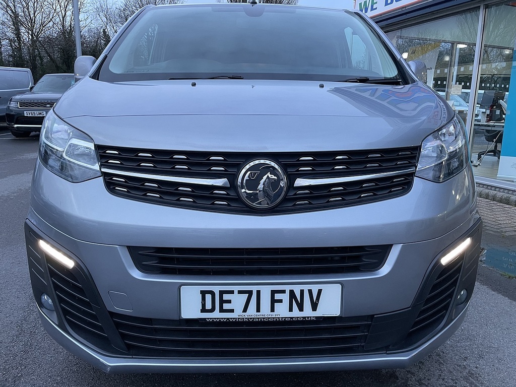 Vauxhall Vivaro 2.0 Turbo D 3100 Sportive Panel Van Man Grey #3