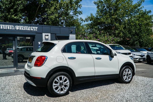 Fiat 500X 2016 1.6 E-torq Pop Star Suv Eur VA16VFS White #5