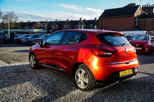 Renault Clio 2016 1.2 16V Dynamique Nav Hatchback Ma Red #4