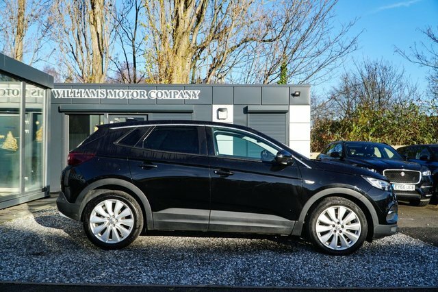 Vauxhall Grandland X 2019 1.2 Turbo Elite Nav Suv 6Sp FD69DUA Black #2