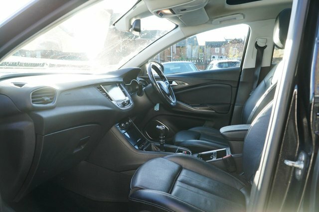 Vauxhall Grandland X 2019 1.2 Turbo Elite Nav Suv 6Sp FD69DUA Black #3