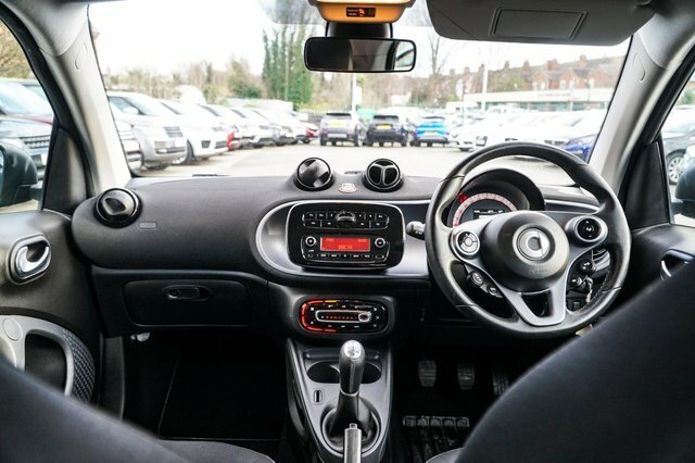 Smart Fortwo Coupe 2017 1.0 Passion Coupe Euro 6 S Black #4