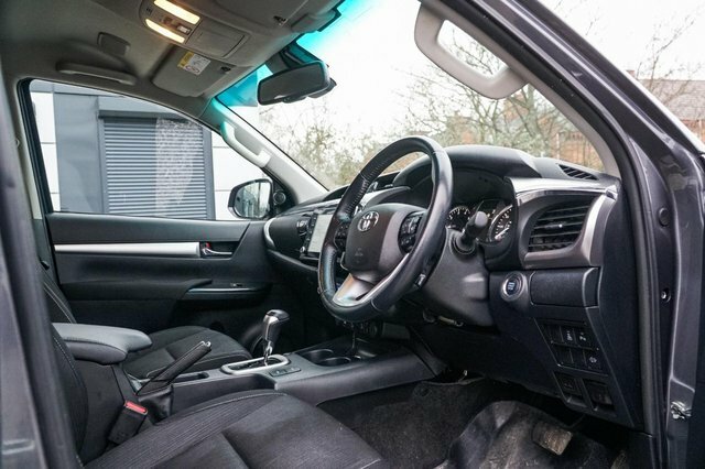 Toyota HILUX 2022 2.4 D-4d Invincible Pickup Double Cab Die FG72YXE Grey #2