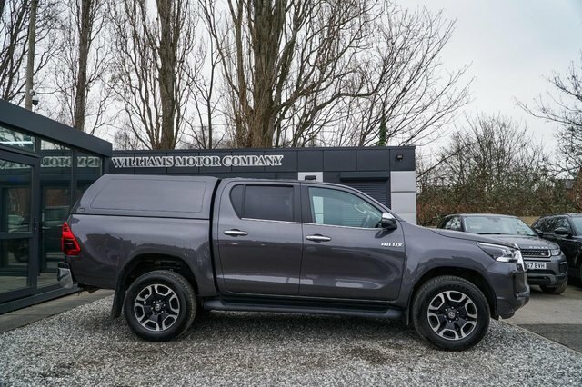 Toyota HILUX 2022 2.4 D-4d Invincible Pickup Double Cab Die FG72YXE Grey #3