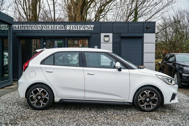 MG MG3 2019 1.5 Vti-tech Exclusive Hatchback M LB69EXO White #2