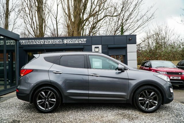 Hyundai Santa Fe 2015 2.2 Crdi Premium Se Suv 4Wd E LV15JTZ Silver #3