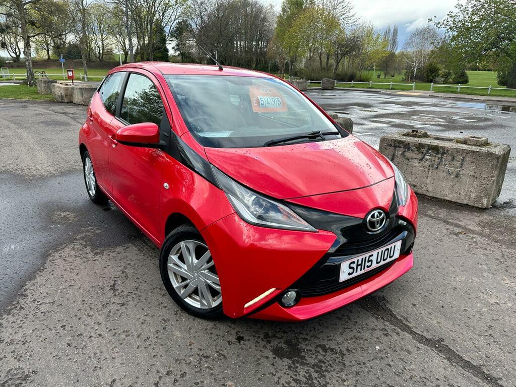 Toyota Aygo 1.0 Vvt-i X-pression SH15UOU Red #3