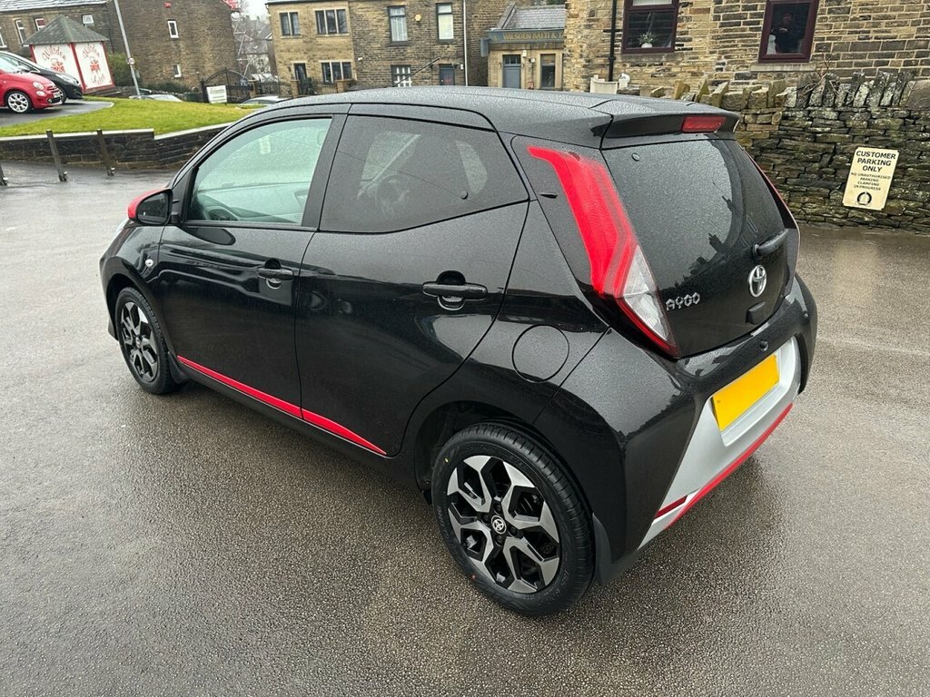 Toyota Aygo 1L X-trend PJ69LKP Black #6