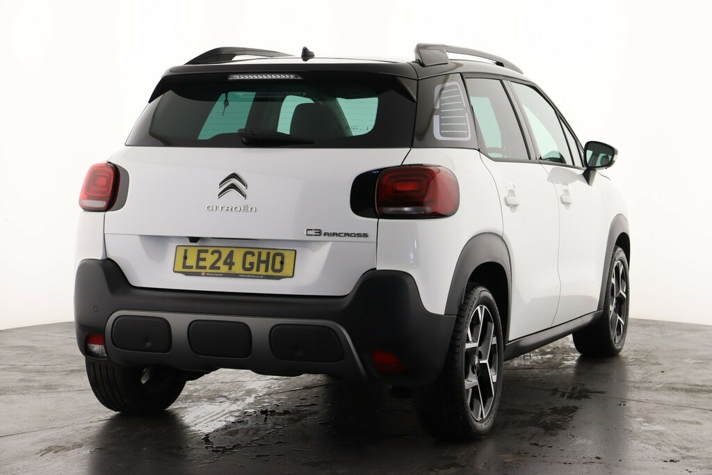 Citroen C3 Aircross 1.2 Puretech 130 Max Eat6 LE24GHO White #2