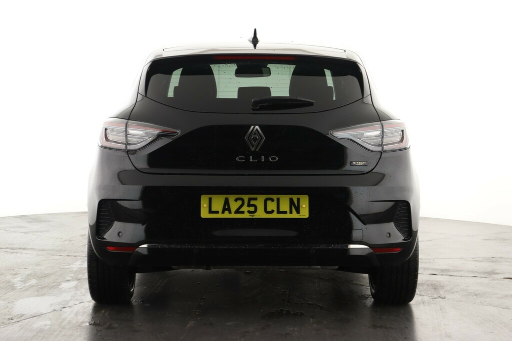 Renault Clio 1.6 E-tech Full Hybrid 145 Techno Black