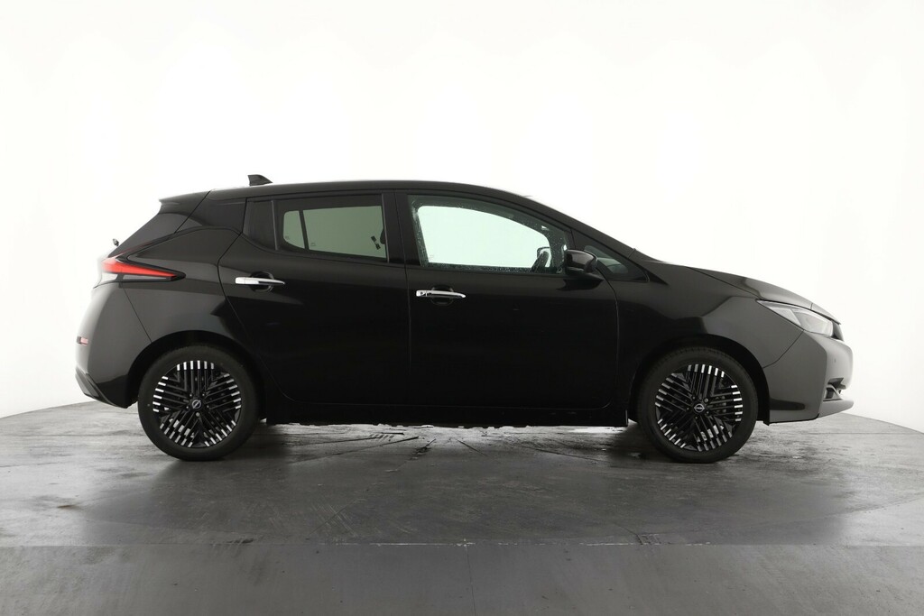 Nissan Leaf 160Kw E N-connecta 59Kwh AF72ZLE Black #4
