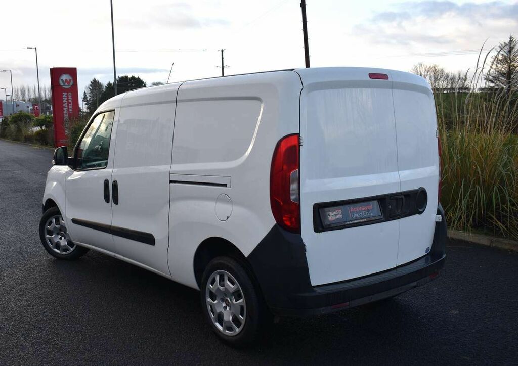 Fiat Doblo 16V Sx Maxi Mutijet II White #3