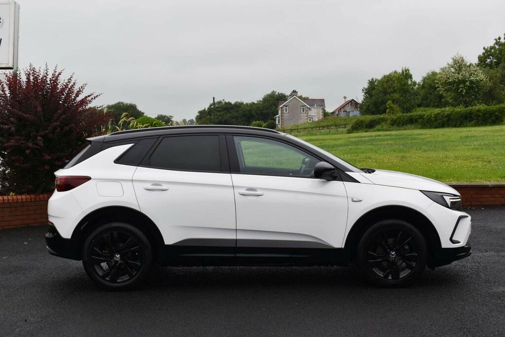 Vauxhall Grandland Suv DU22ZPX White #2