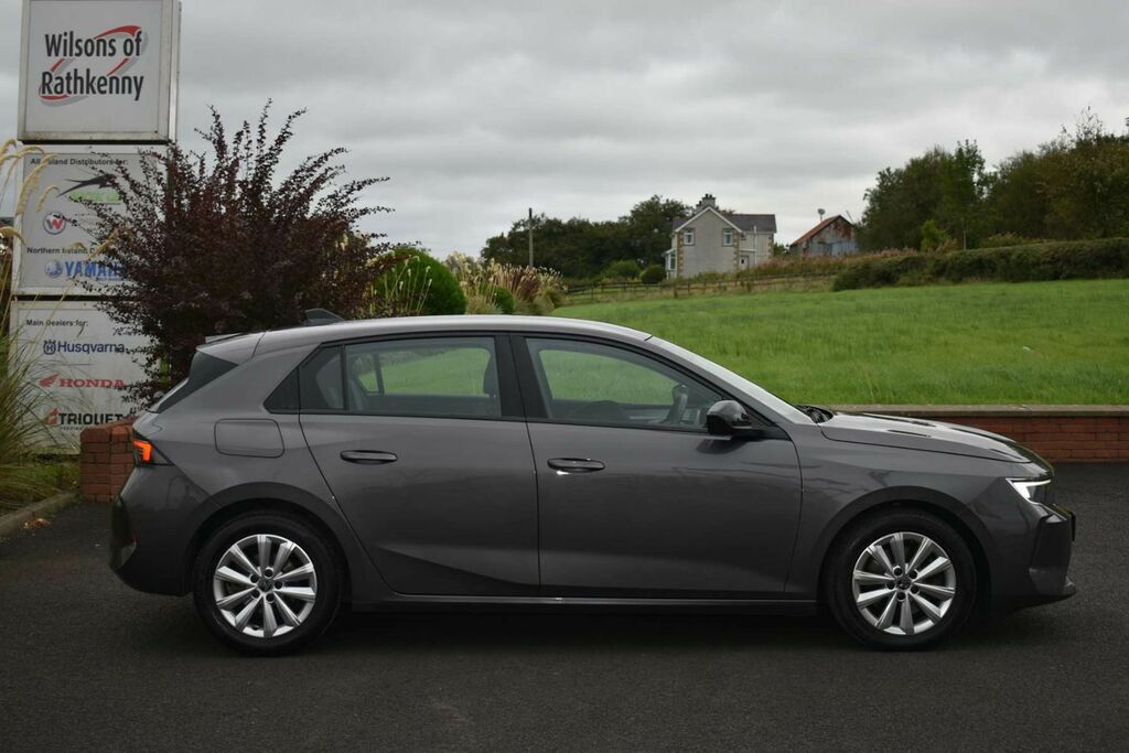 Vauxhall Astra Hatchback DS23KHF Grey #2